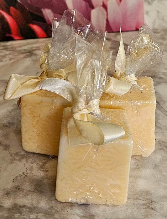 Cozy Up to Fall with Our Pumpkin Spice Latte Wax Tarts